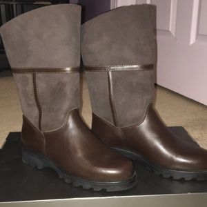 Winter’s Around the Corner! Brand New Boots